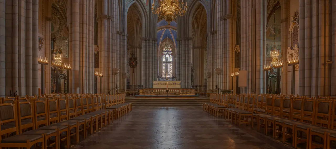 Uppsala domkyrka, stadens landmärke